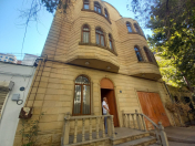 İcarəyə verilir 20 otaqlı 1060 m2 obyekt Gənclik m.