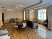 Satılır 3 otaqlı 170 m2 yeni tikili Azərbaycan Dillər Universiteti