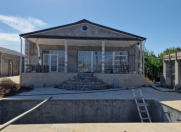 Satılır 4 otaqlı 180 m2 bağ evi Buzovna