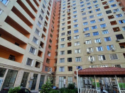 Satılır 3 otaqlı 110 m2 yeni tikili Elmlər Akademiyası m.