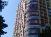 İcarəyə verilir 3 otaqlı 90 m2 yeni tikili 28 May m.