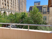 İcarəyə verilir 3 otaqlı 140 m2 yeni tikili Nizami m.