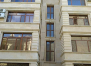 İcarəyə verilir 2 otaqlı 100 m2 köhnə tikili İçəri Şəhər m.