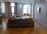 İcarəyə verilir 3 otaqlı 110 m2 yeni tikili İçəri Şəhər m.