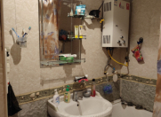 Satılır 3 otaqlı 60 m2 köhnə tikili Qara Qarayev m.