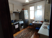 Satılır 5 otaqlı 105 m2 köhnə tikili Əhmədli