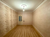 Satılır 2 otaqlı 65 m2 köhnə tikili Bakıxanov