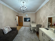 Satılır 2 otaqlı 65 m2 köhnə tikili Yeni Yasamal