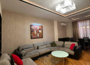 İcarəyə verilir 4 otaqlı 160 m2 yeni tikili Gənclik m.