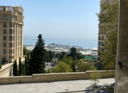 Satılır 3 otaqlı 65 m2 köhnə tikili İçəri Şəhər m.