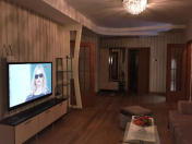 İcarəyə verilir 4 otaqlı 160 m2 yeni tikili 28 May m.