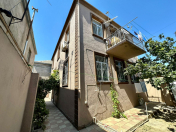 Satılır 5 otaqlı 200 m2 villa Badamdar
