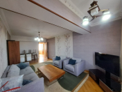 İcarəyə verilir 2 otaqlı 90 m2 köhnə tikili Gənclik m.