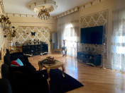 Satılır 5 otaqlı 230 m2 yeni tikili Bakıxanov