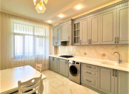 Satılır 3 otaqlı 135 m2 yeni tikili 8 mkr