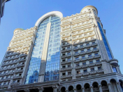 Satılır 5 otaqlı 430 m2 yeni tikili Nizami m.