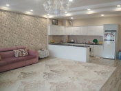 İcarəyə verilir 3 otaqlı 115 m2 yeni tikili 28 may