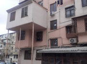 Satılır 4 otaqlı 65 m2 köhnə tikili 5 mkr