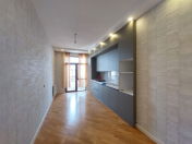 İcarəyə verilir 4 otaqlı 160 m2 yeni tikili Memar Əcəmi m.