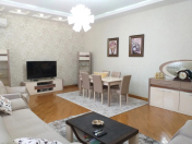 Satılır 4 otaqlı 200 m2 həyət evi Binəqədi