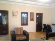 İcarəyə verilir 3 otaqlı 100 m2 həyət evi Aqua Park