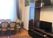 İcarəyə verilir 3 otaqlı 100 m2 köhnə tikili Elmlər Akademiyası m.