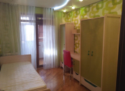 İcarəyə verilir 3 otaqlı 100 m2 köhnə tikili Nəriman Nərimanov m.