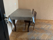 İcarəyə verilir 2 otaqlı 60 m2 köhnə tikili Sevinc k/t