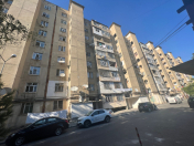 Satılır 2 otaqlı 50 m2 köhnə tikili Xalqlar Dostluğu m.