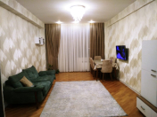 Satılır 3 otaqlı 117 m2 yeni tikili Qara Qarayev m.