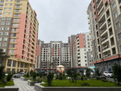 Satılır 3 otaqlı 125 m2 yeni tikili Qara Qarayev m.