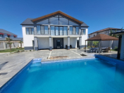 Satılır 4 otaqlı 350 m2 bağ evi Türkan