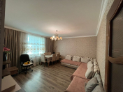 Satılır 3 otaqlı 90 m2 köhnə tikili Bakıxanov