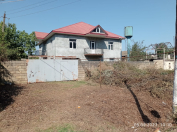 Satılır 3 otaqlı 1200 m2 həyət evi Lerik