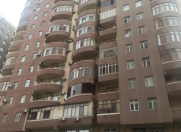 Satılır 3 otaqlı 130 m2 yeni tikili 28 May m.