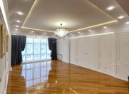 Satılır 4 otaqlı 153 m2 yeni tikili İnşaatçılar m.