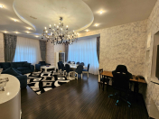 Satılır 4 otaqlı 192 m2 yeni tikili Elmlər Akademiyası m.