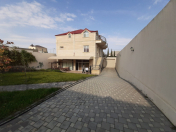 Satılır 8 otaqlı 400 m2 villa Badamdar