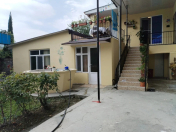 İcarəyə verilir 1 otaqlı 30 m2 yeni tikili Şəki