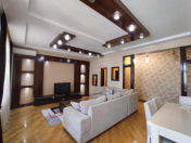 İcarəyə verilir 3 otaqlı 140 m2 yeni tikili Nizami m.
