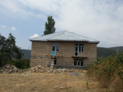 Satılır 6 otaqlı 250 m2 yeni tikili Oğuz