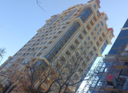 Satılır 4 otaqlı 158 m2 yeni tikili Şərq Bazarı