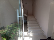 İcarəyə verilir 10 otaqlı 280 m2 obyekt Elmlər Akademiyası m.