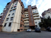 Satılır 3 otaqlı 80 m2 köhnə tikili Neftçilər m.