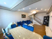 Satılır 6 otaqlı 300 m2 yeni tikili Tibb Universiteti