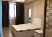 İcarəyə verilir 3 otaqlı 110 m2 yeni tikili İnşaatçılar m.