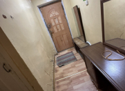 Satılır 1 otaqlı 43 m2 köhnə tikili Həzi Aslanov m.