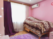 Satılır 2 otaqlı 50 m2 köhnə tikili Neapol dairəsi