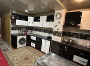 Satılır 4 otaqlı 100 m2 köhnə tikili Bakıxanov