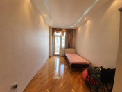 Satılır 4 otaqlı 225 m2 yeni tikili 28 May m.